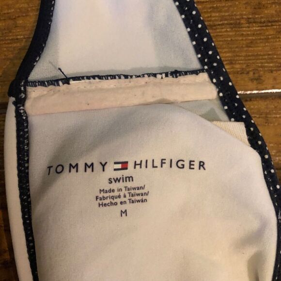 Tommy Hilfiger Bikini Top Size Medium - Picture 4 of 5